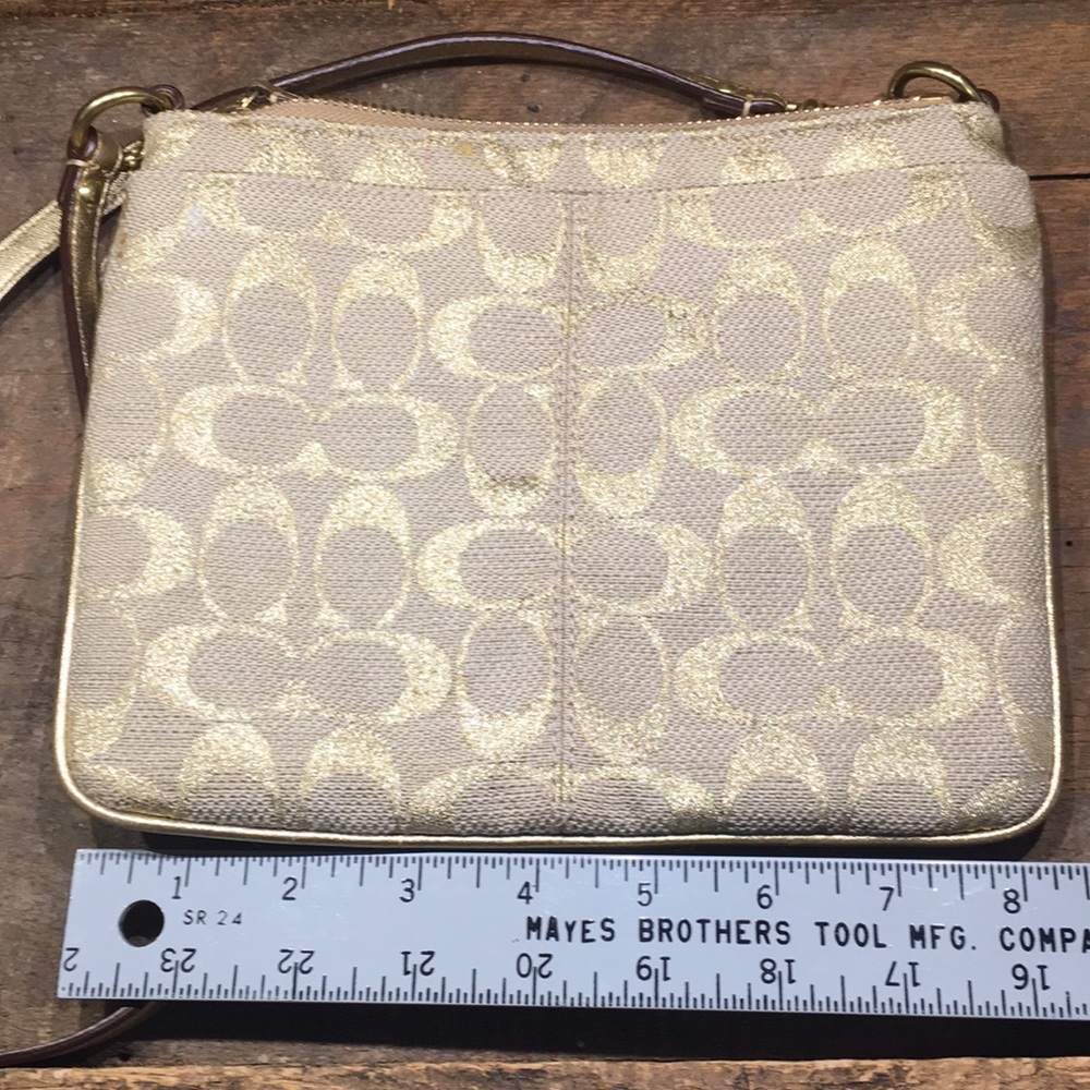 COACH purse - Picture 4 of 5